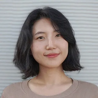 Una Wang